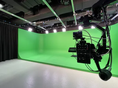 DCMP Lab Building 10 Green