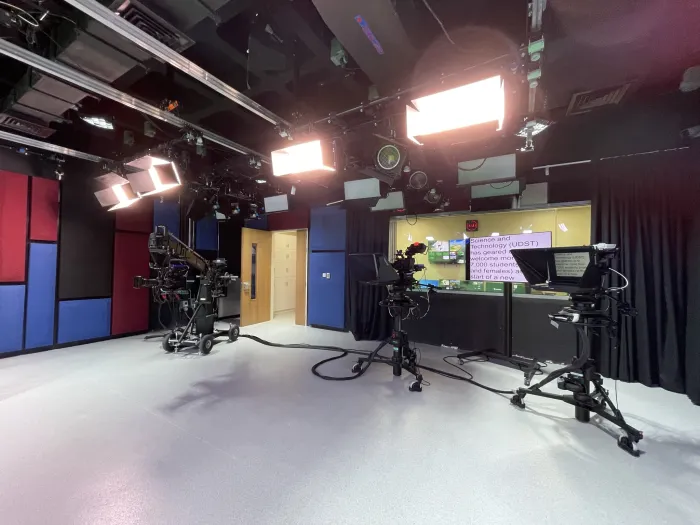 DCMP Lab Building 10