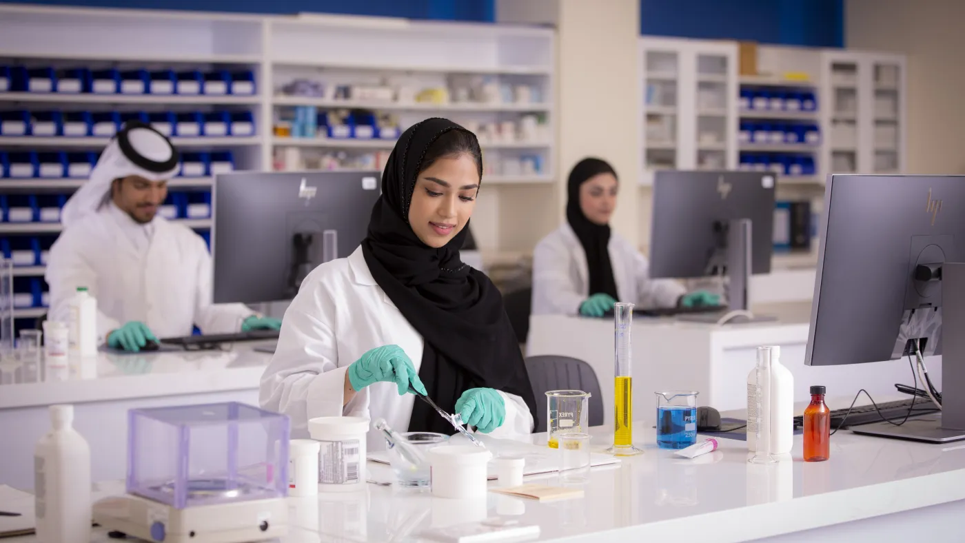 students in lab