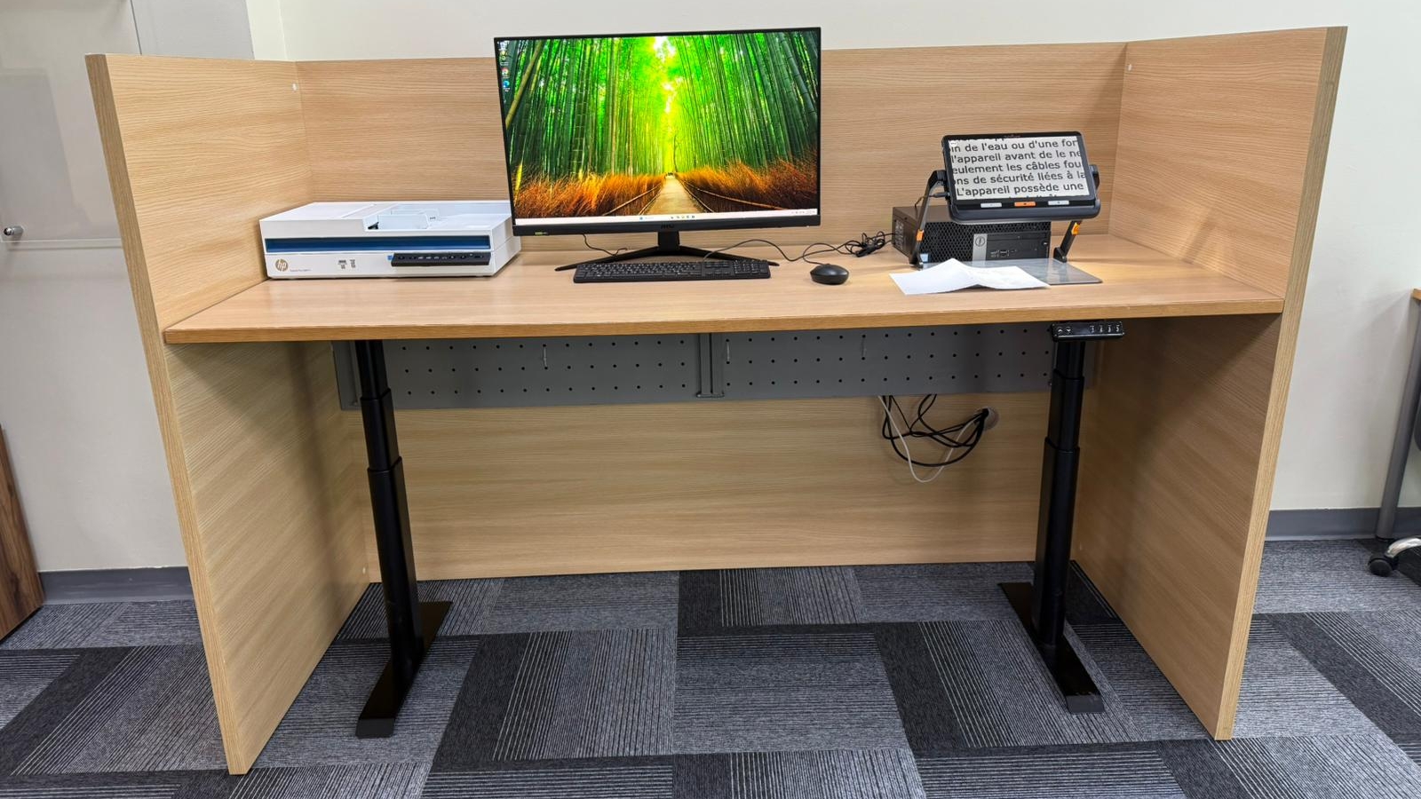 Accessible Study Station - HC